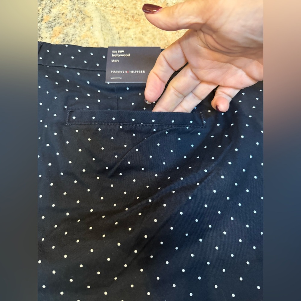 Tommy Hilfiger Navy Polka Dot Shorts. Hollywood style. Stretchy. SIZE 18. NWT - Picture 6 of 12
